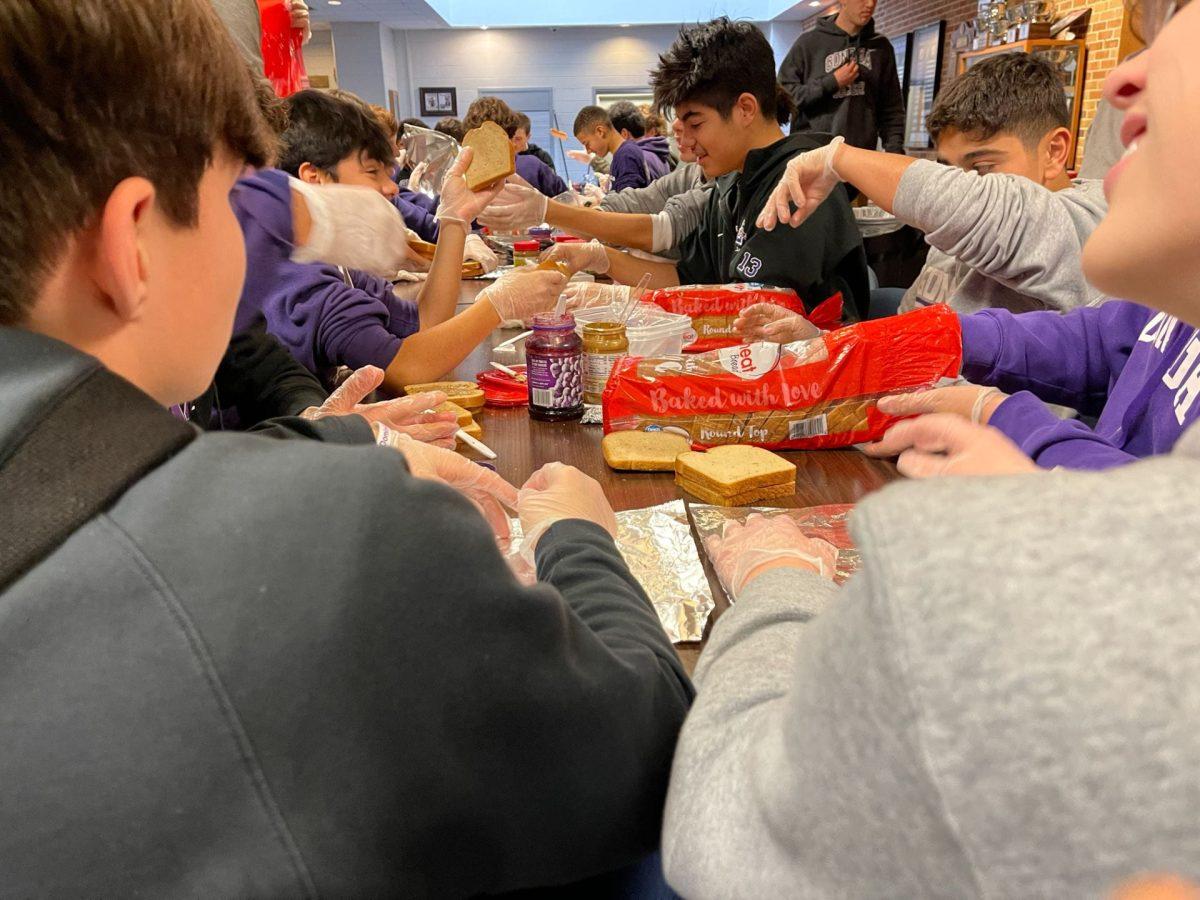 Freshmen stayed on campus learning about what service means at Gonzaga and participating in making sandwiches. Photo from Gonzaga Flickr