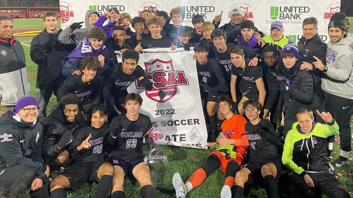 Gonzaga Soccer team celebrates their DCSAA win.